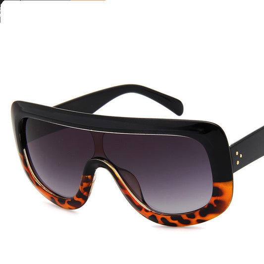 Bold Retro – One-Piece Trend Sunglasses
